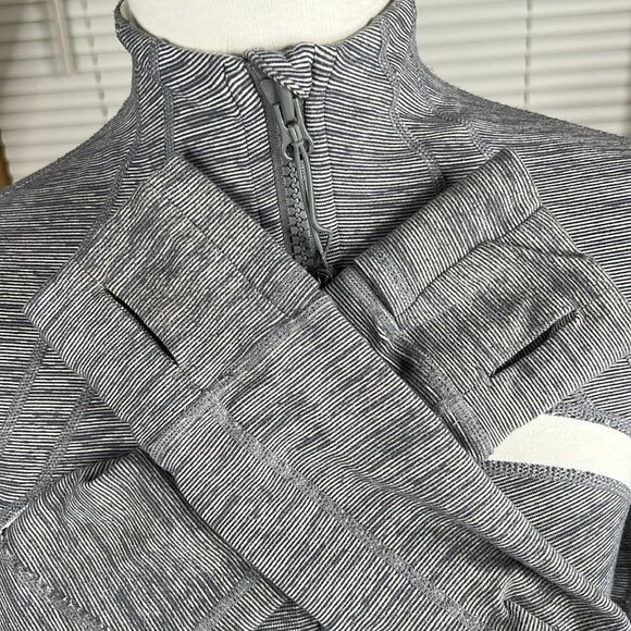 Lululemon Wee Are From Space Coal Fossil/White Define Jacket  4 *Final Price* - Picture 12 of 14